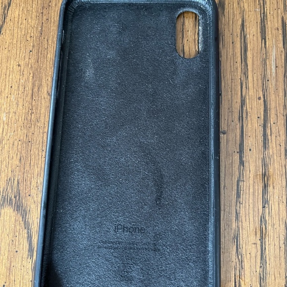 iPhone XS genuine Apple leather case- Black - Picture 2 of 2